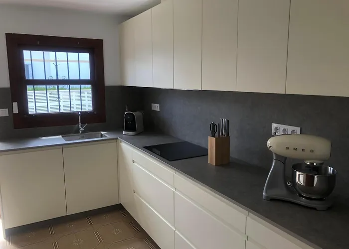 Met Verwarmd Prive Zwembad Holiday home *